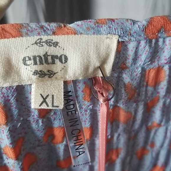 Entro Blouse - Picture 7 of 11
